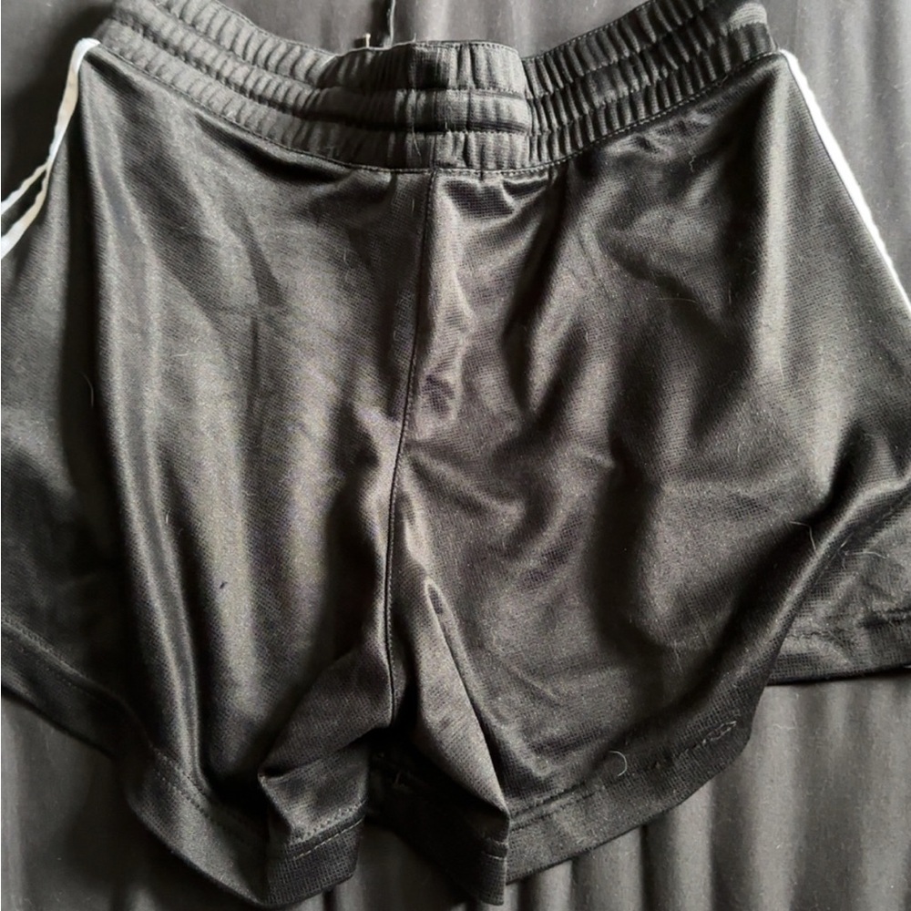 Adidas shorts - Picture 2 of 3